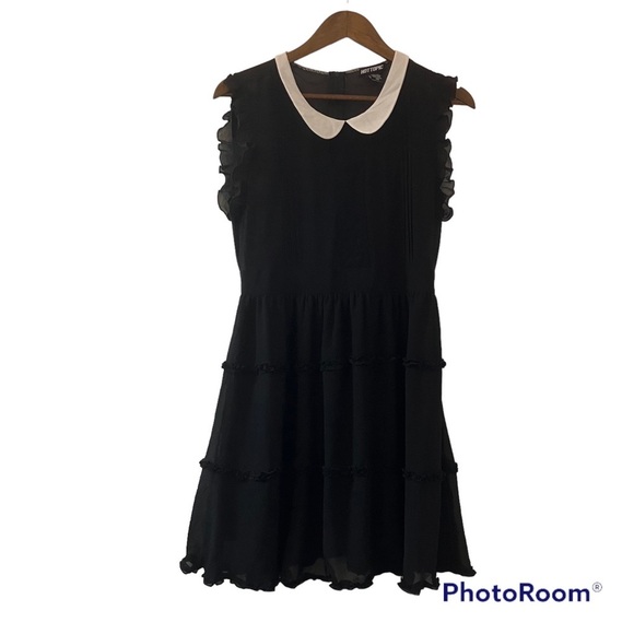 Hot Topic Dresses & Skirts - 90’s Vintage Black Sheer Chiffon Ruffle Dress